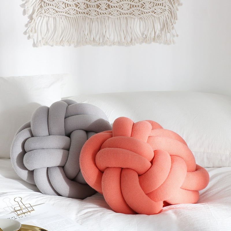 Craft Knot Pillow