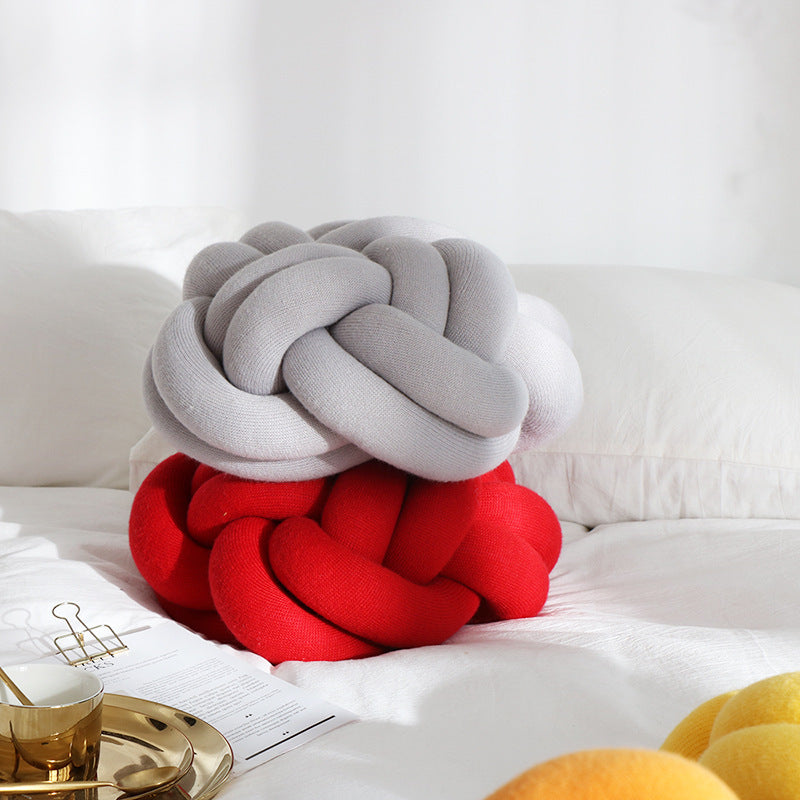 Craft Knot Pillow