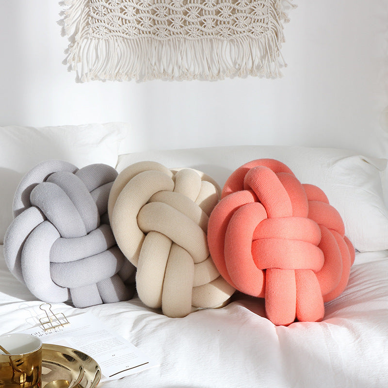 Craft Knot Pillow