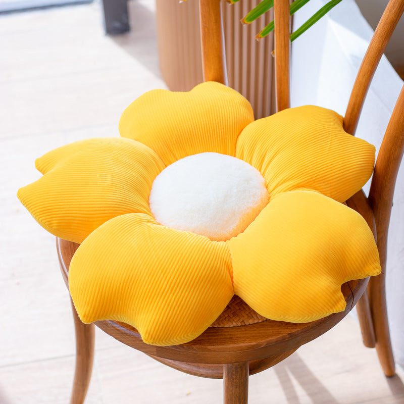 Small Daisy Flower Throw Pillow Cushion Floor Chair Cushion Cushion Office Sedentary Couch